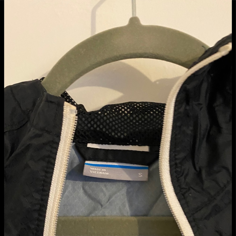 Columbia Rain Jacket - Picture 3 of 3